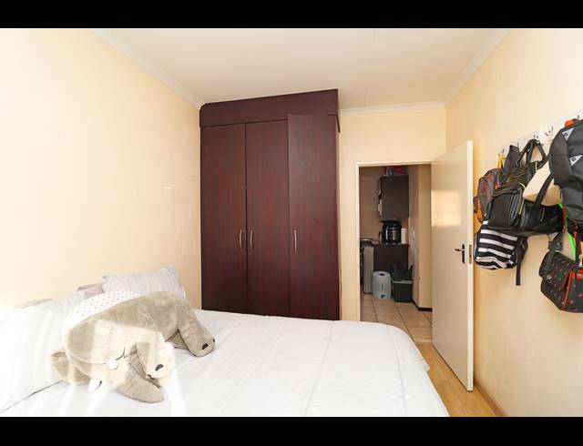 2 BEDROOM APARTMENT FOR SALE IN RANDPARK RIDGE